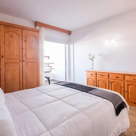Studio With Swimming Pool And Balcony Apartamento